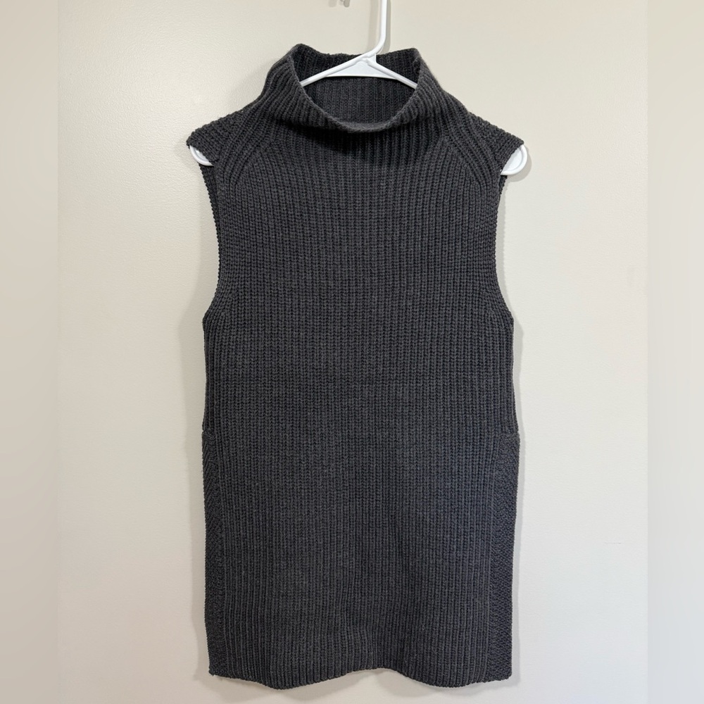 Wilfred Charcoal Knit Top